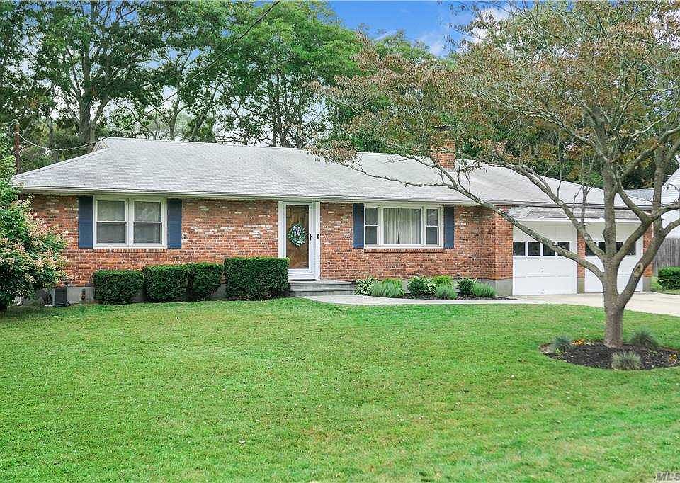 1st image of 26 E Masem Sq