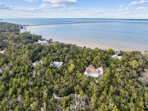 5th image of 22 Nicole Forest Dr