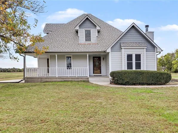 26503 E 283rd St, Harrisonville, MO 64701