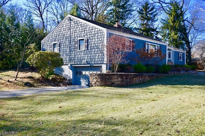 3 bed, 2.0 bath, $4,600 — Photo 1