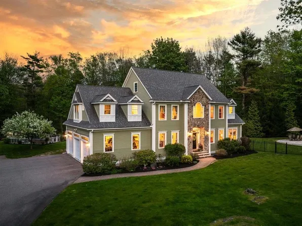 4 Red Oak Drive, Greenland, NH 03840