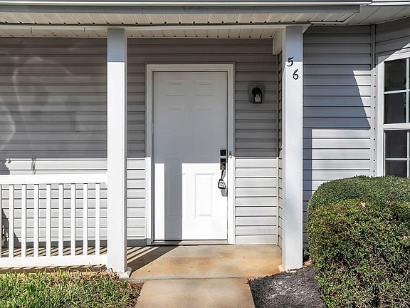 3rd image of 56 Hayfield Ln