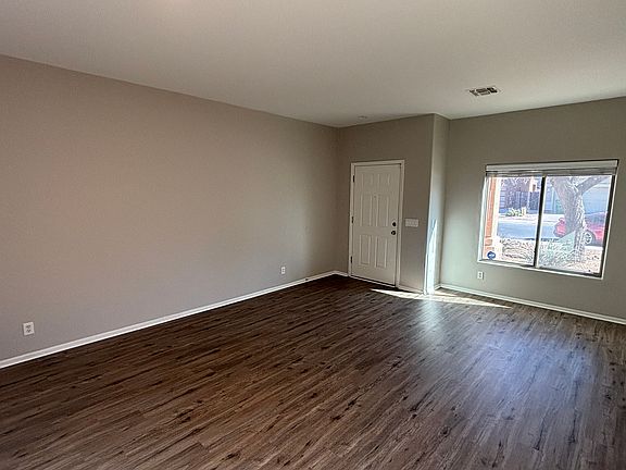 4th image of 44424 W Knauss Dr