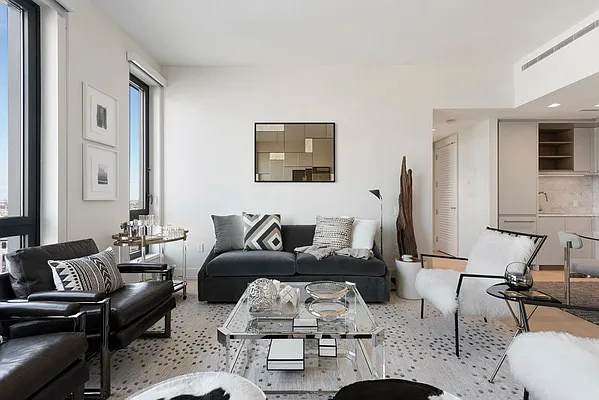 Sold by Nest Seekers International | media 20