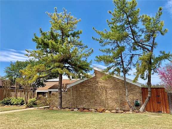 4th image of 3105 Oxford Ct