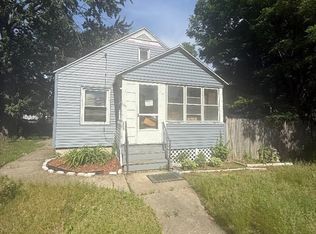 1481 Carew St, Springfield, MA 01104