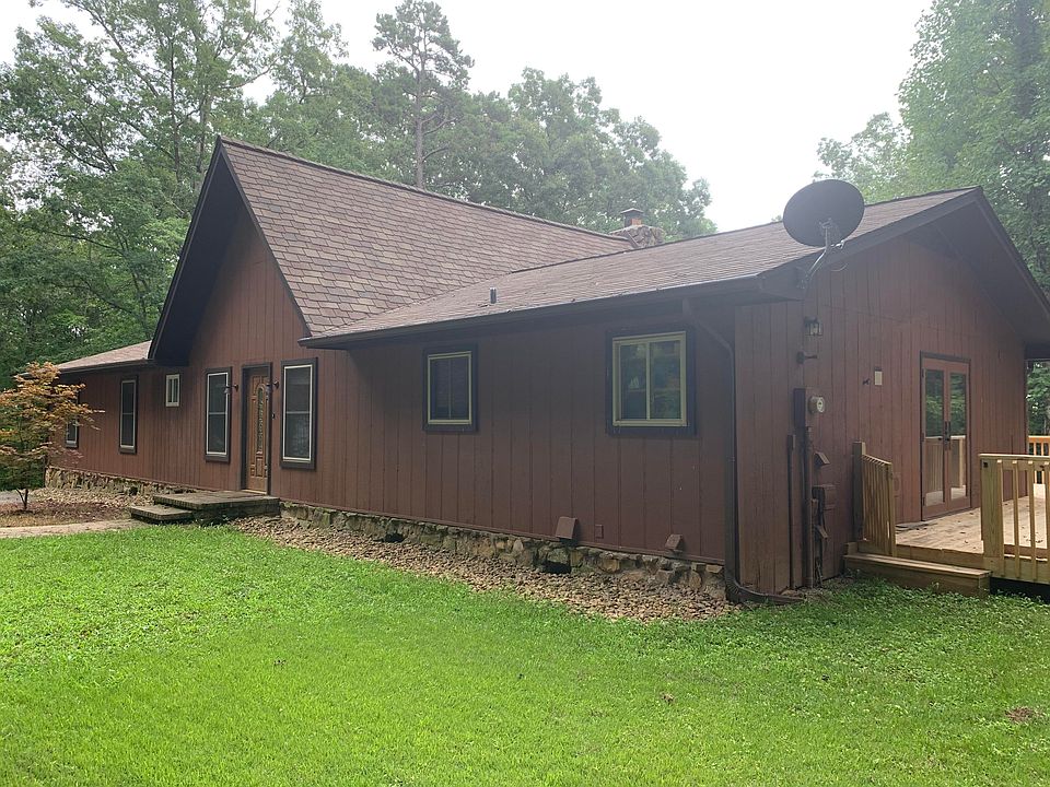 1st image of 1700 Parkway Dr