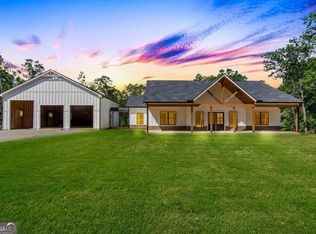 233 Old Post Trl, Talking Rock, GA 30175