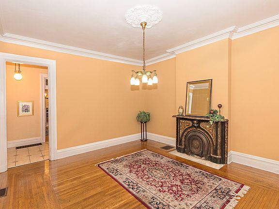3rd image of 731 Mount Hope Ave