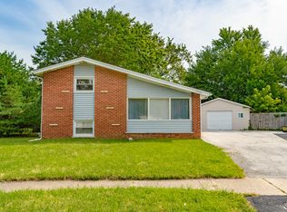 16641 Oxford Dr, Markham, IL 60428