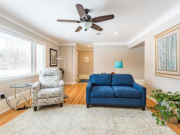 5th image of 6041 Georgia Blvd N