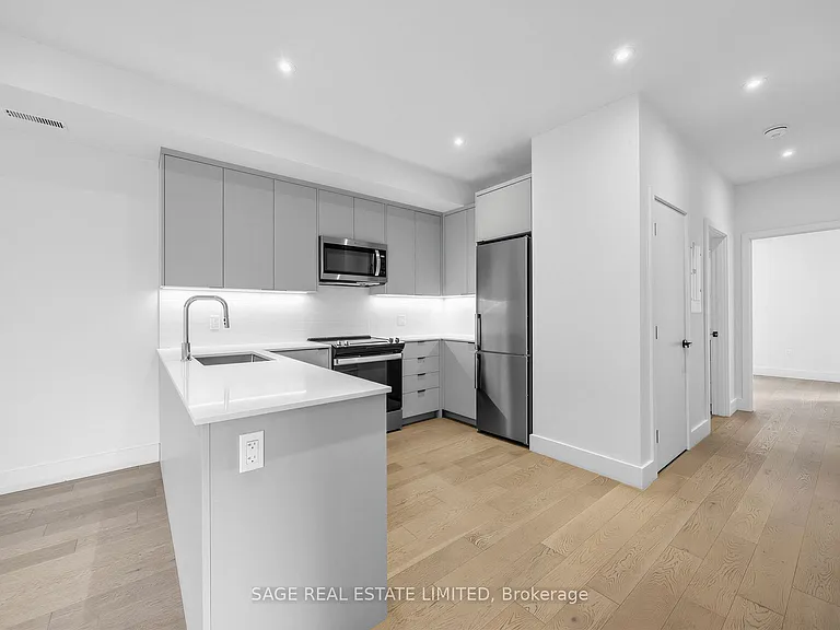909 Castlefield Ave #2 — Photo 11