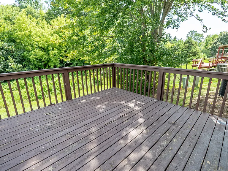 42091 Greenwood Dr — Photo 44