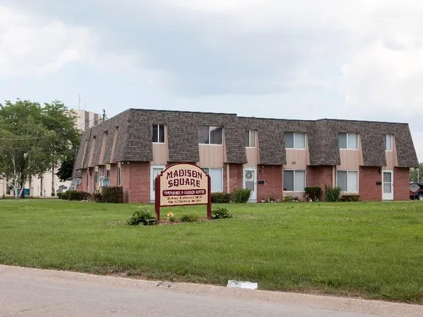 Beaver Crest Townhomes and Garden Apartments