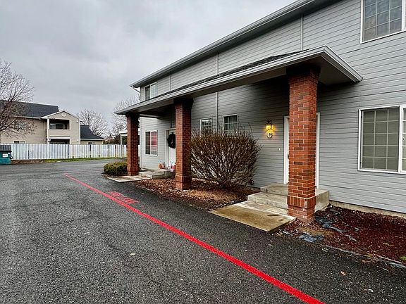 5th image of 1239 S 75th Ave #C