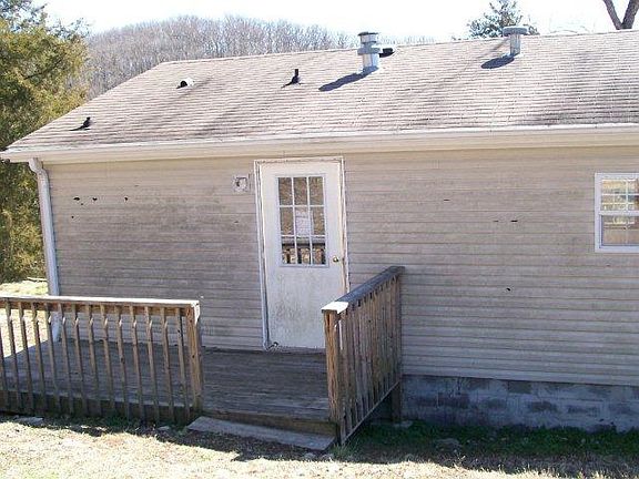 2nd image of 259 Walnut Dale Ln