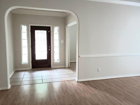 2nd image of 8415 Green Valley Dr