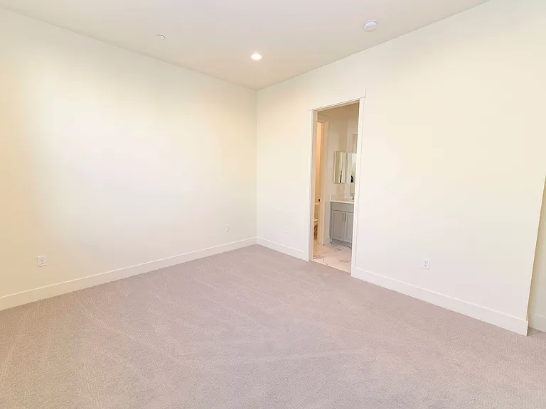 182 Nexus Loop — Photo 13