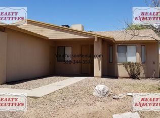 1960 W Greenleaf Dr, Tucson, AZ 85746