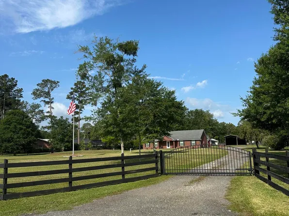 530 PINEBROOK Drive E, Jacksonville, FL 32220