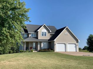 11638 W Cross Rd, Galena, IL 61036