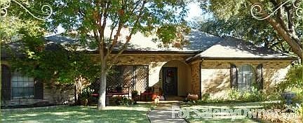 2100 Woodburn
						:
						2100 Woodburn