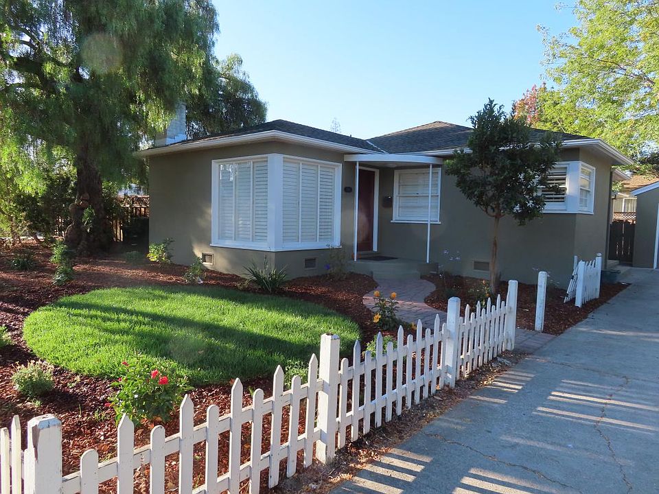 1st image of 2990 Cowper St