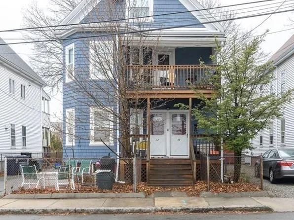 12-14 Norumbega St, Cambridge, MA 02138