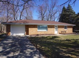 1720 E Oakwood Rd, Oak Creek, WI 53154
