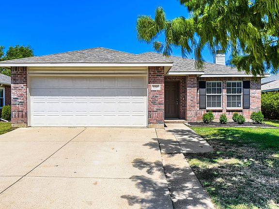 3rd image of 1216 Haley Ln