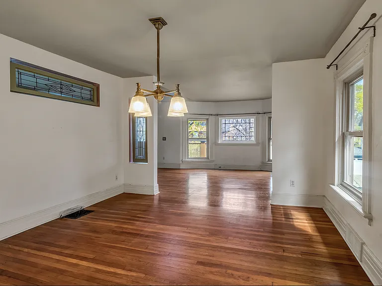 589 Breckenridge St #2 — Photo 5