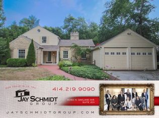 6438 N Santa Monica Blvd, Fox Pt, WI 53217