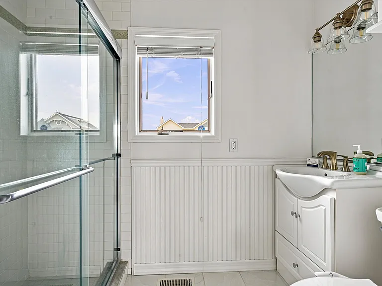 717 Dune Rd — Photo 18