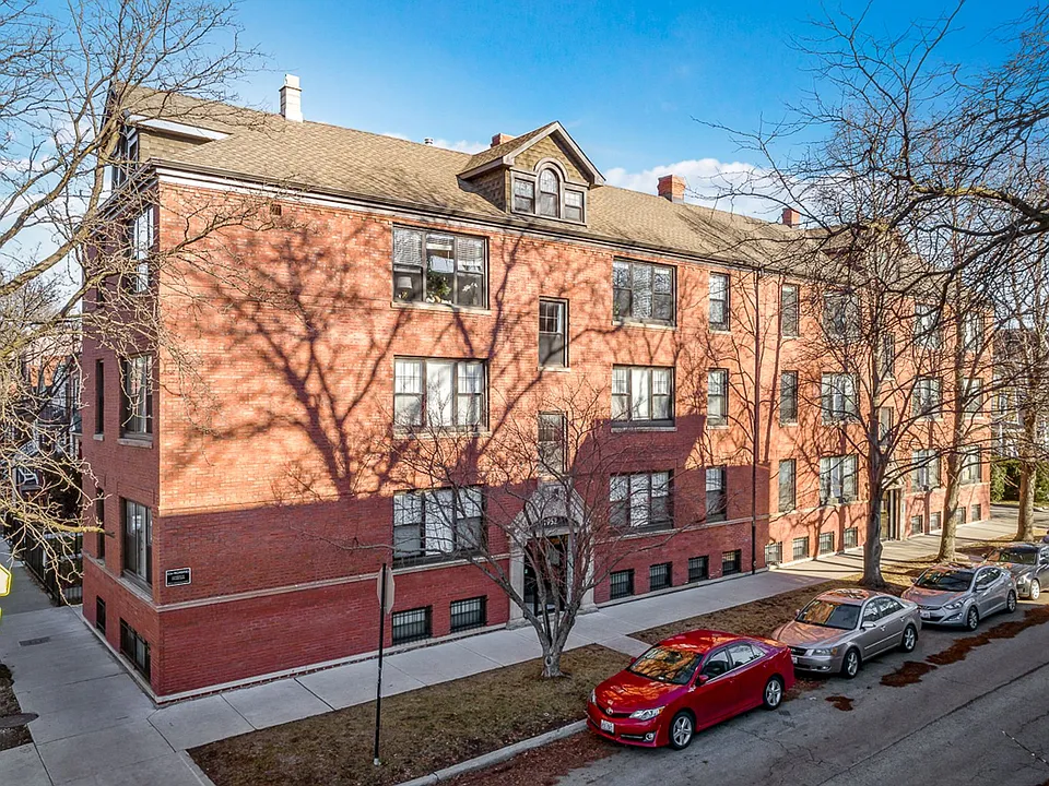 1946-52 W. Nelson / 3033 N. Damen