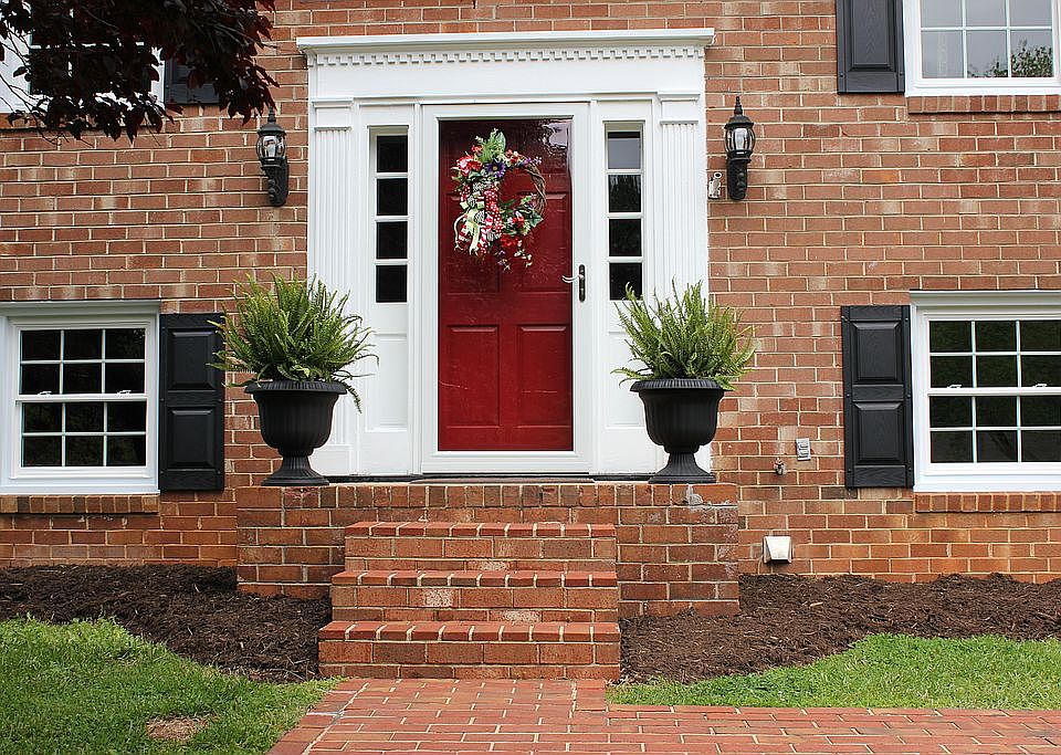 1st image of 1702 Danbury Dr