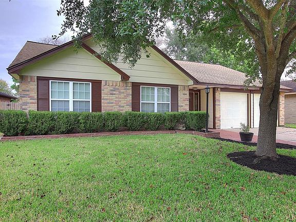 4th image of 15706 Birch River Dr