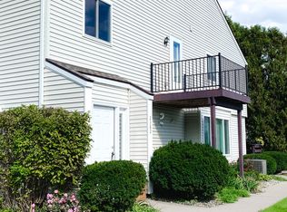 2382 Quail Run Dr, Kalamazoo, MI 49009