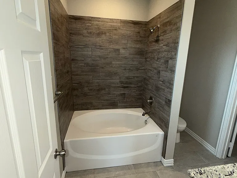 3514 Fenway Cir — Photo 7