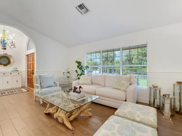 15864 78th Dr N, Palm Beach Gardens, FL 33418