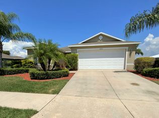5221 Butterfly Shell Dr, Apollo Beach, FL 33572