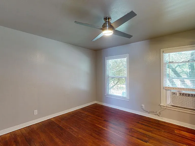 4515 Junius St — Photo 41