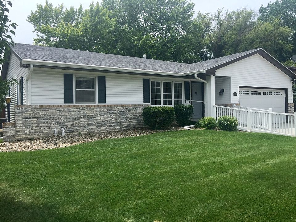 1st image of 4824 Lorraine Ave