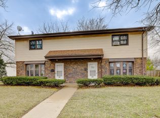 562-564 3rd, Crete, IL 60417