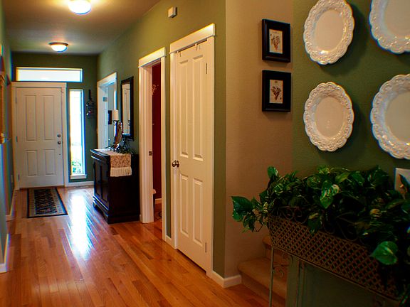 4th image of 18616 111th Avenue Ct E