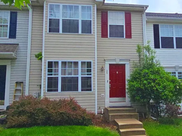 35 Bright Sky Ct, Owings Mills, MD 21117