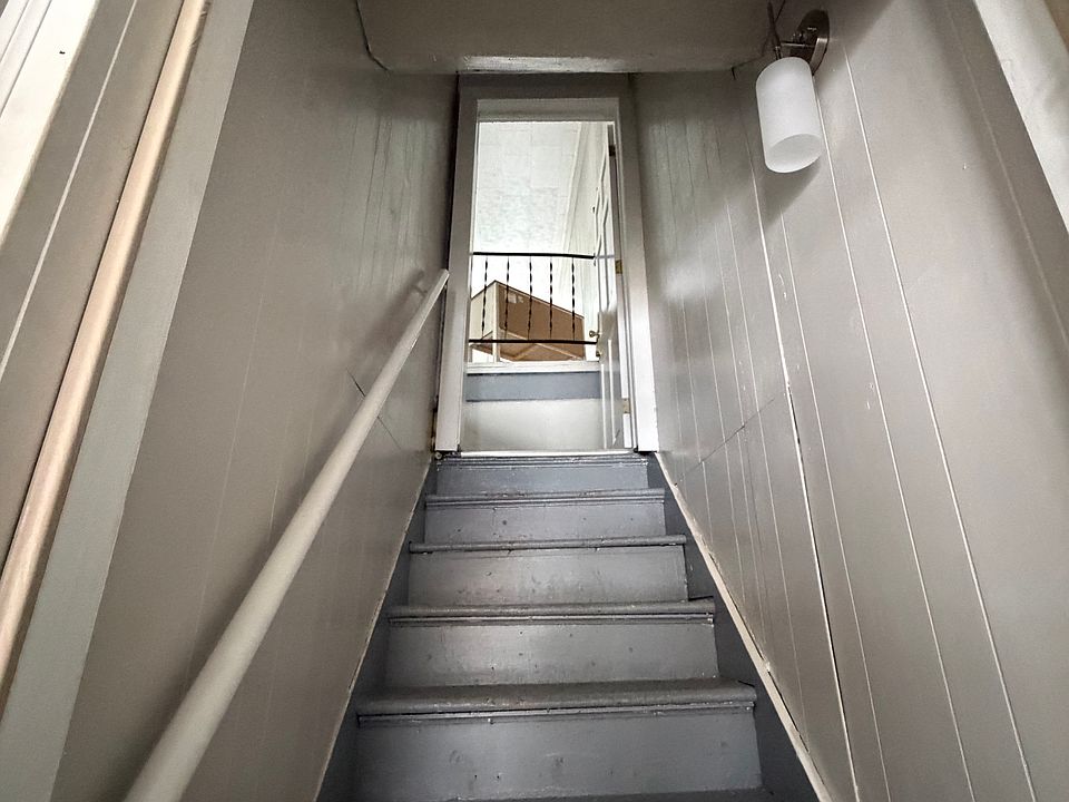 1st image of 134 E 4th St #B