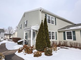 11 Falcon Ln W, Fairport, NY 14450