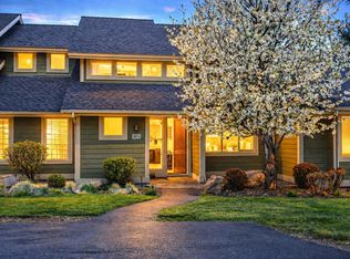 10870 Village Loop, Redmond, OR 97756