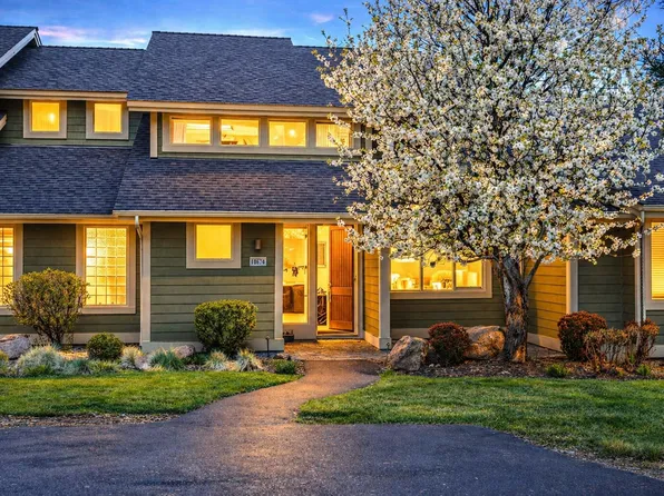 10870 Village Loop, Redmond, OR 97756