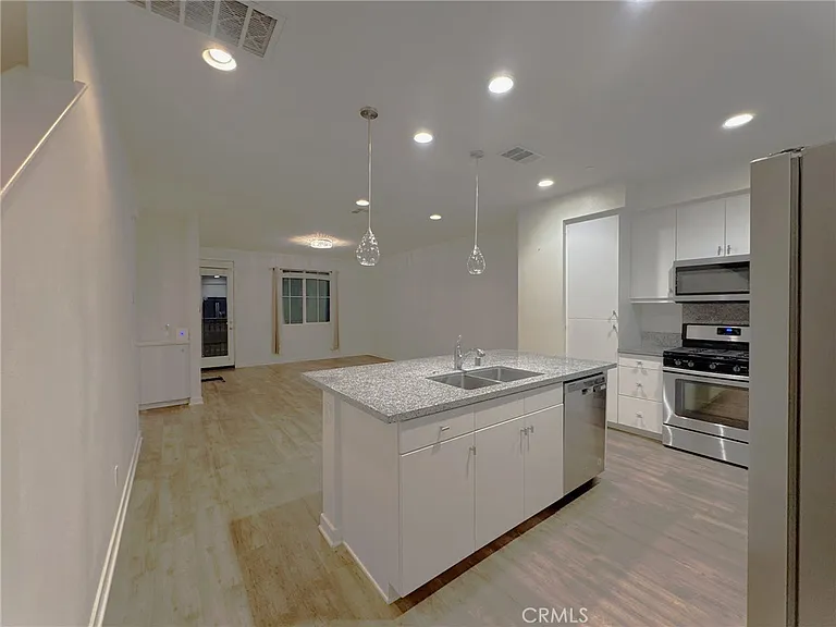 2710 Valor Ln — Photo 22
